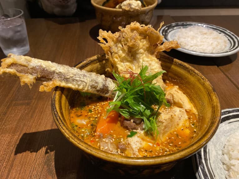超粗挽きラムとくろださんちの寄せ豆腐のカリー｜ソウルストア（北海道）