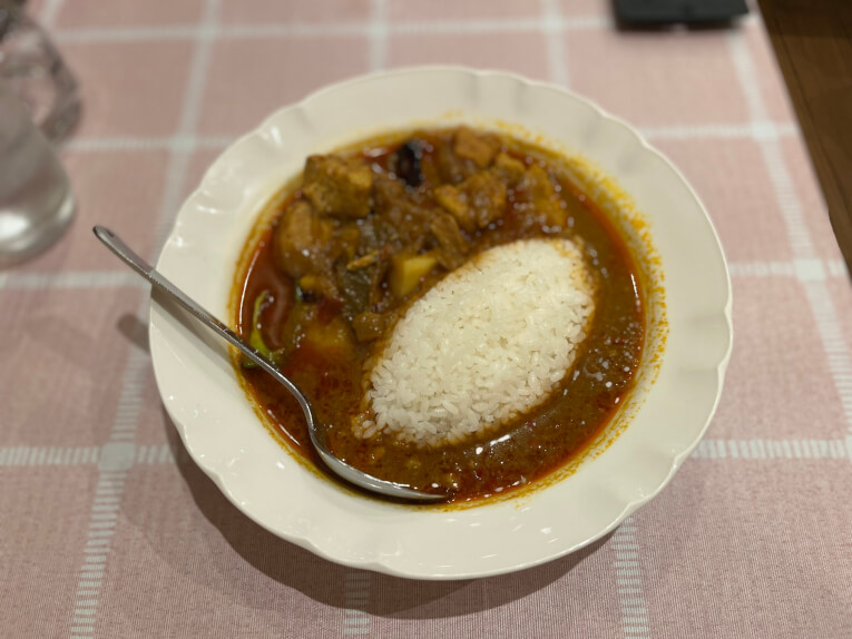 インド風ポークカリー｜カリー専門店トプカ（池袋）