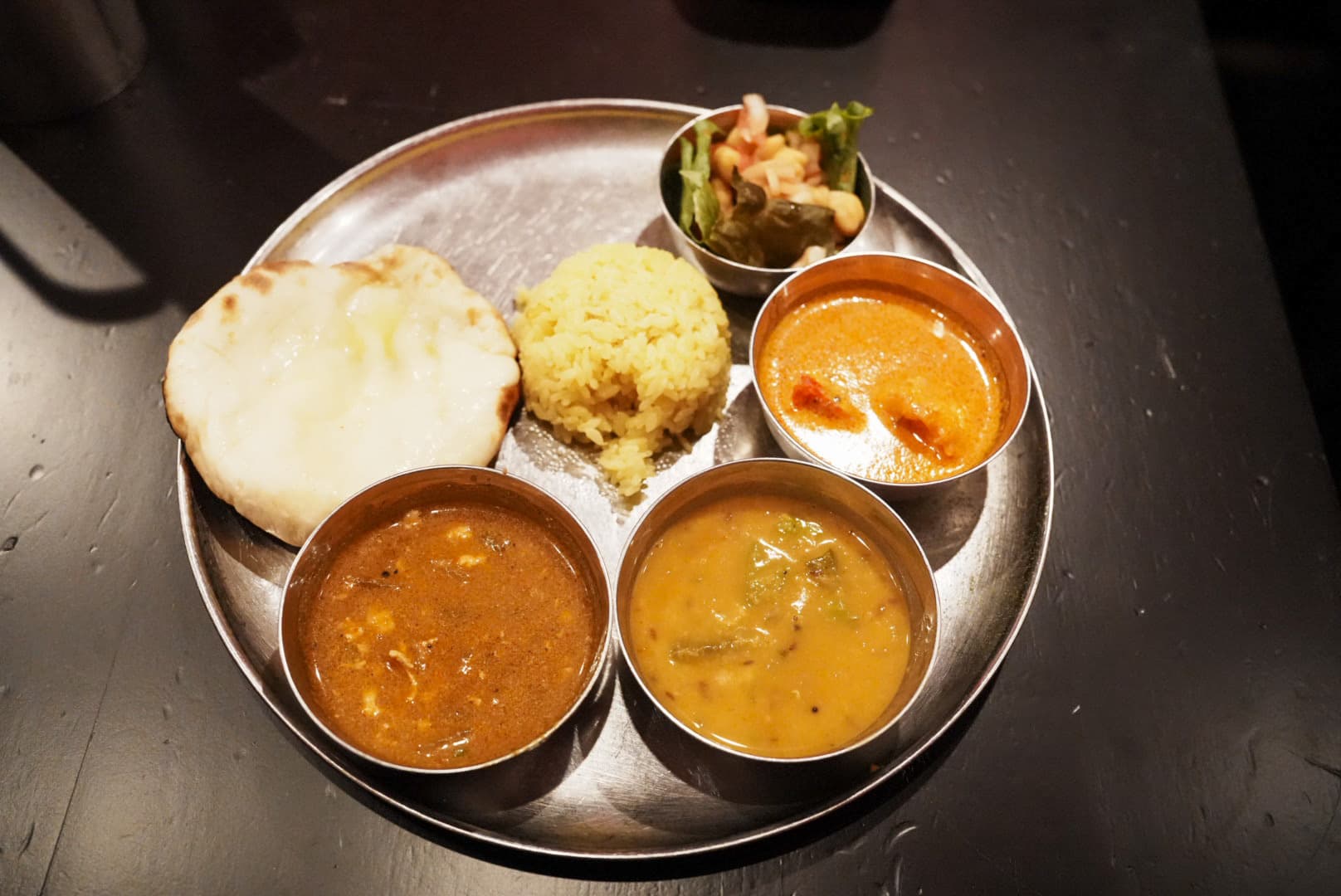 3種のカレー｜Indian Street Food & Bar GOND（御茶ノ水）