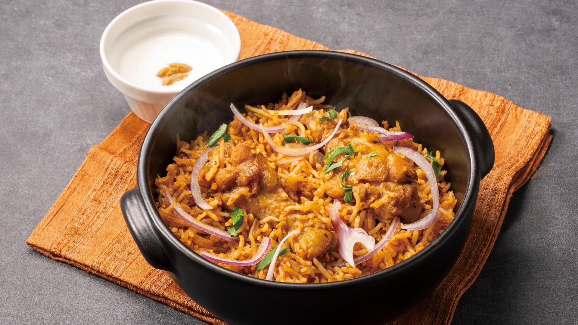 デニーズ×エリックサウス監修「本格南インドカレーフェア」を一足先に食べてきた！｜創業50余年で初のビリヤニ＆D’sミールスが反則級の完成度だった件