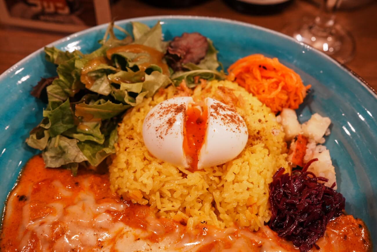 バターチキンとスパイス窯焼パスタボルケーノ｜GOOD LUCK CURRY（渋谷）