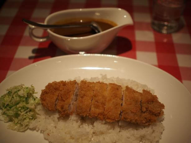 モンタンベール　カツカレー